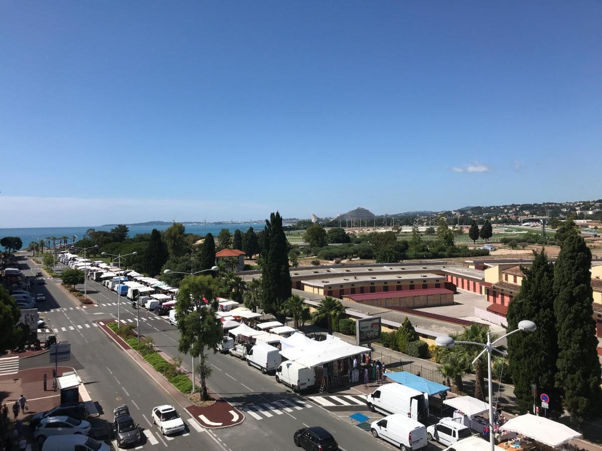 Plage Et Hippodrome Apartment Cagnes-sur-Mer Ngoại thất bức ảnh