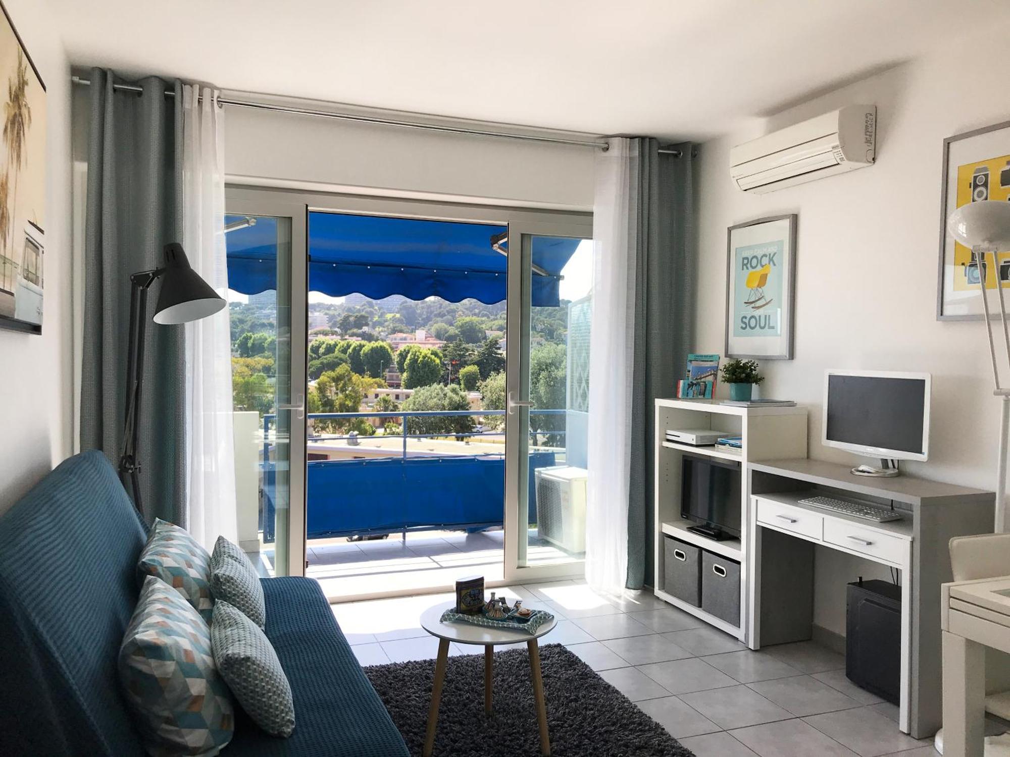 Plage Et Hippodrome Apartment Cagnes-sur-Mer Ngoại thất bức ảnh