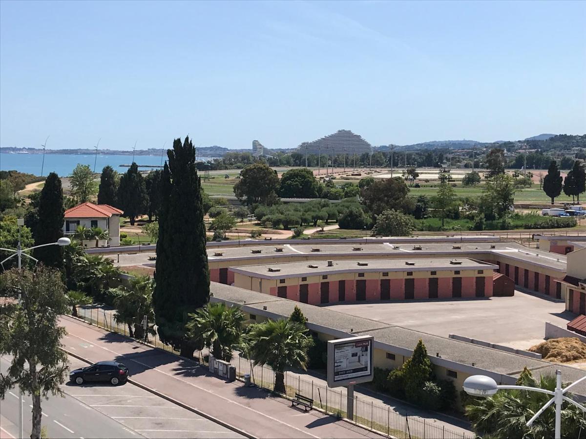 Plage Et Hippodrome Apartment Cagnes-sur-Mer Ngoại thất bức ảnh